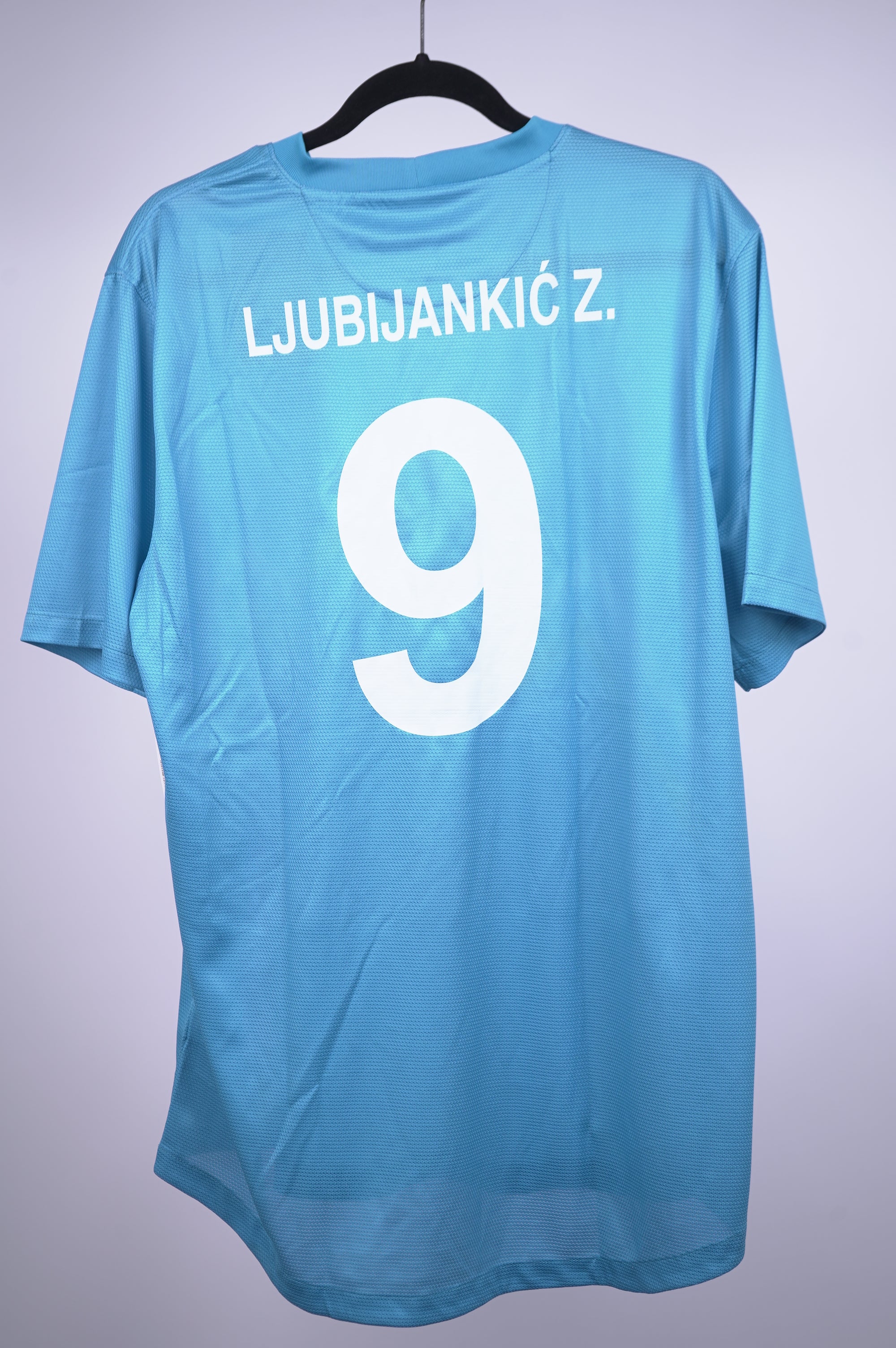 (Matchworn) Eslovenia 2012 Visitante Ljubijankic Z. #9