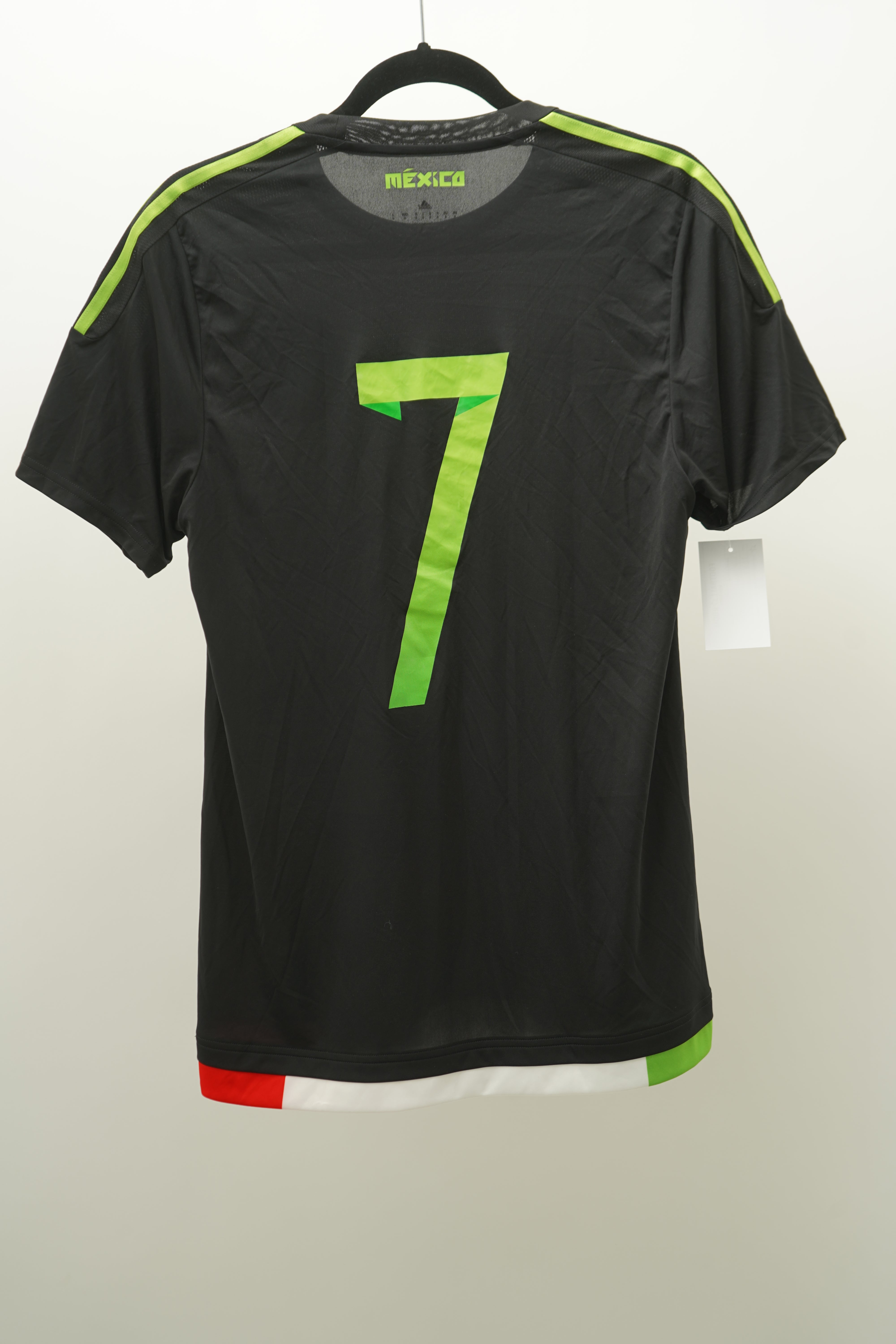 Mexico 2015-2016 Away #7 Layun - Size M