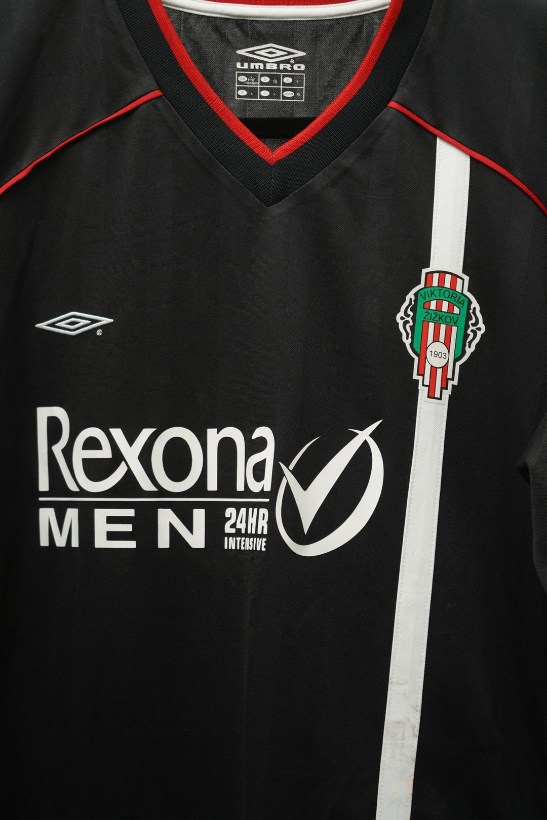 (Matchworn) Viktoria Zizkov 2000s Miroslav Mikulik 15 - Talla L - The Football Room Mty