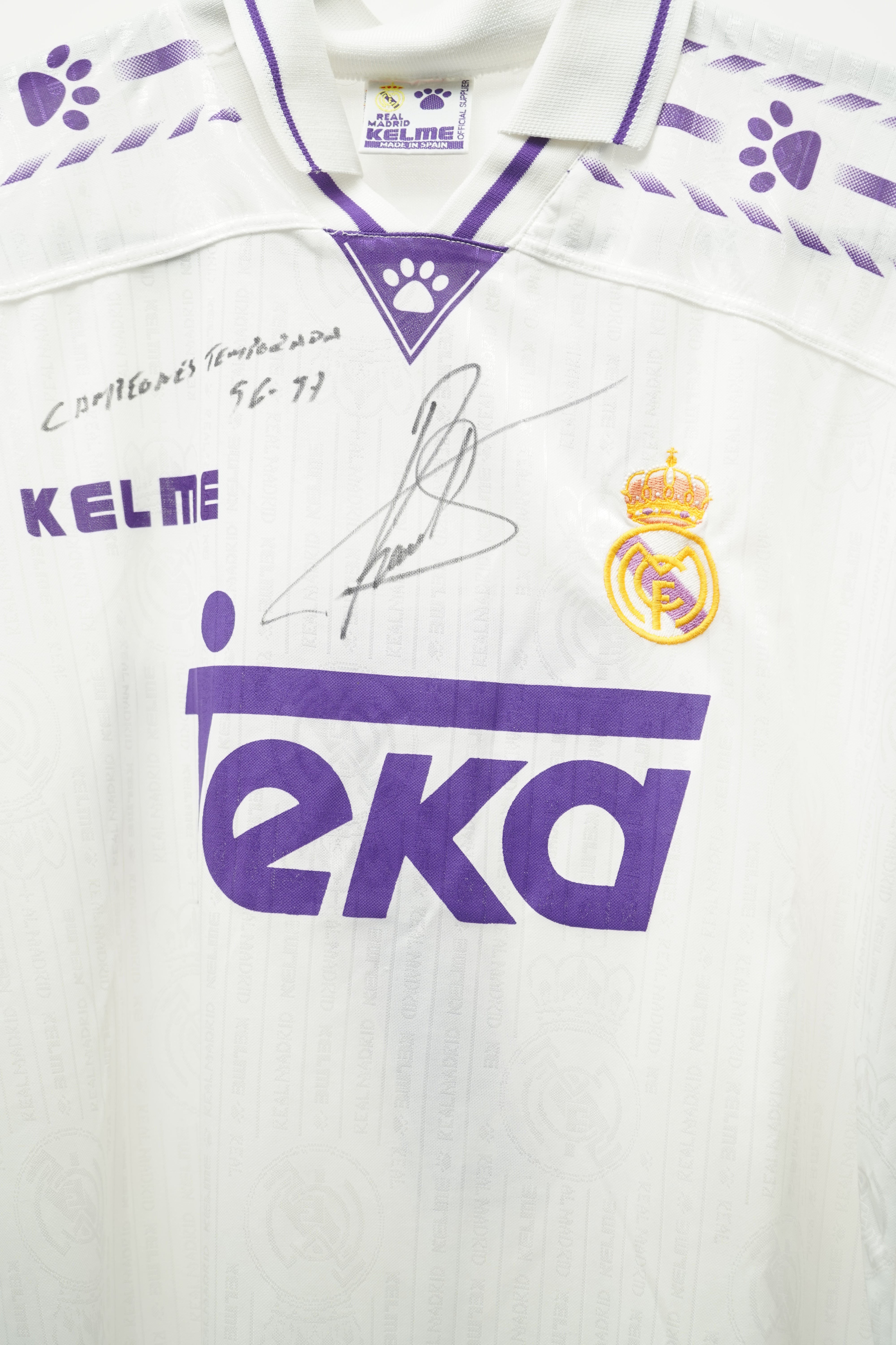 Real Madrid 1996 Local Raúl Gonzalez #7 (firmada) - Talla L