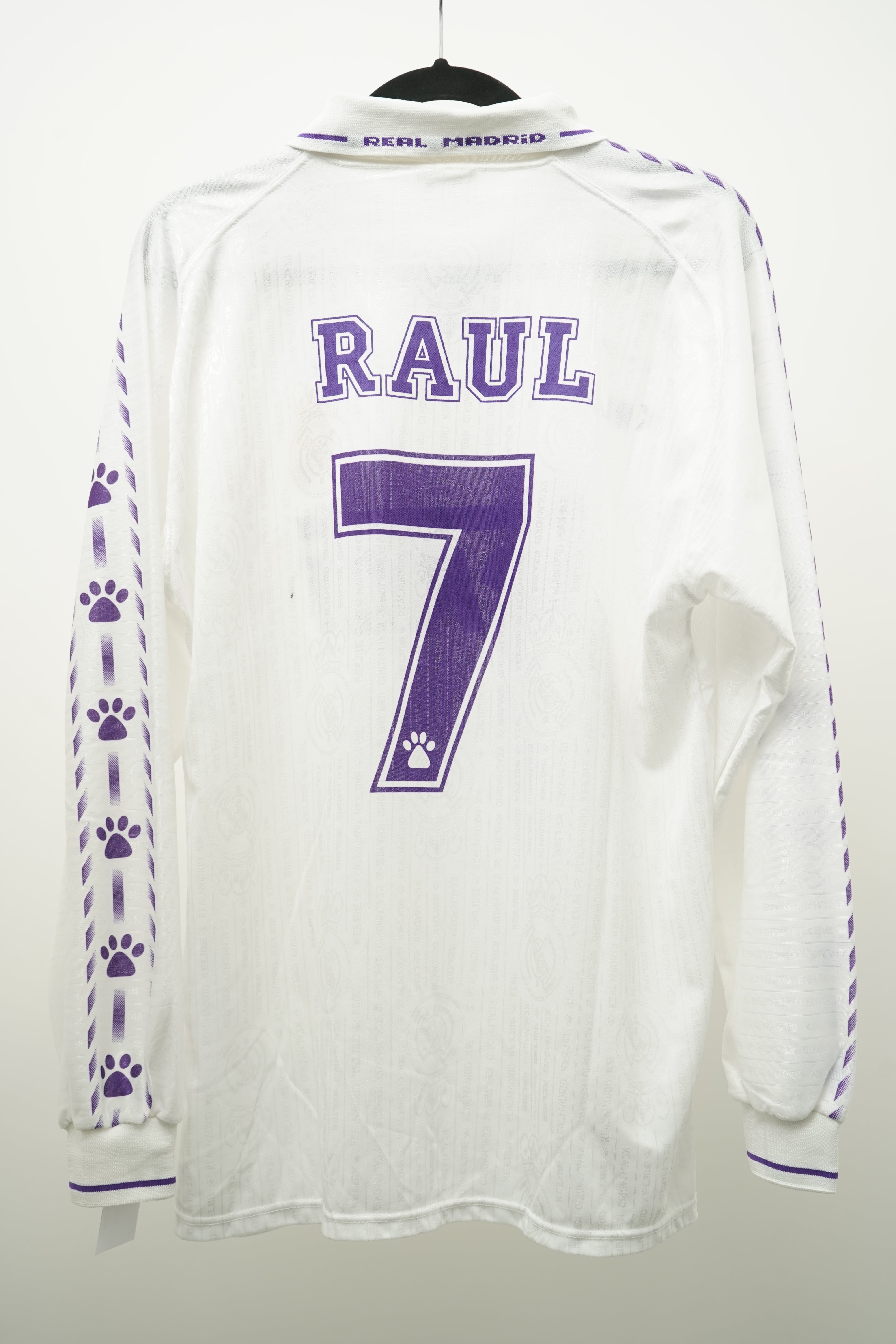 Real Madrid 1996 Local Raúl Gonzalez #7 (firmada) - Talla L