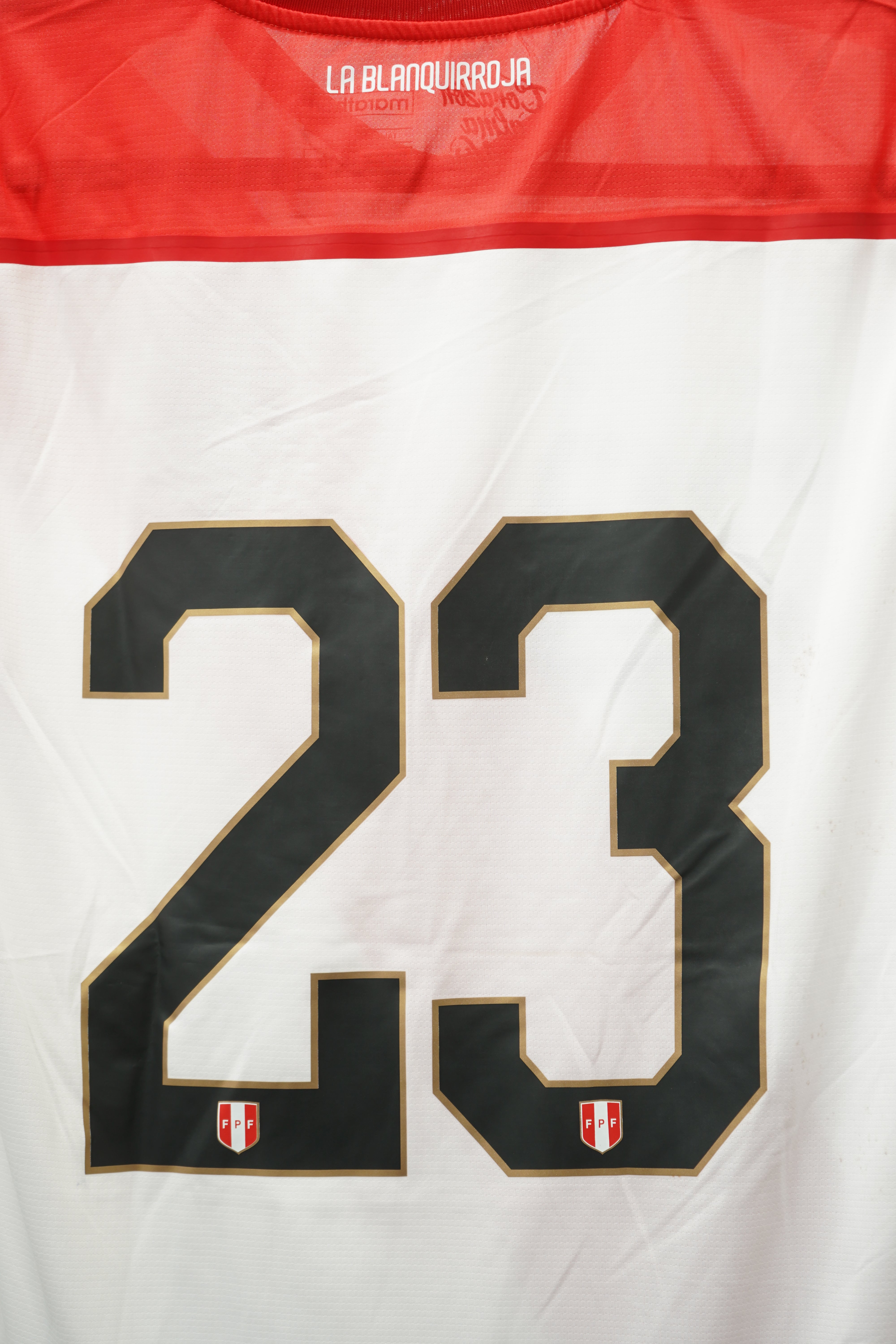 Peru Local 2018-2019 Pedro Aquino #23- Talla M