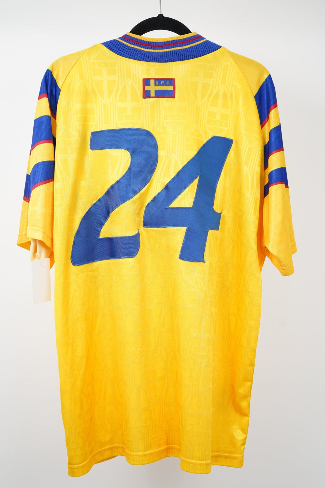 (Matchworn) Suecia 1996 24 - Talla XL - The Football Room Mty