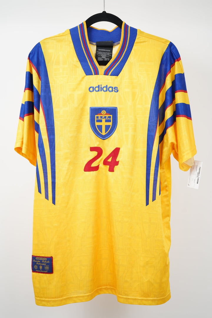 (Matchworn) Suecia 1996 24 - Talla XL - The Football Room Mty