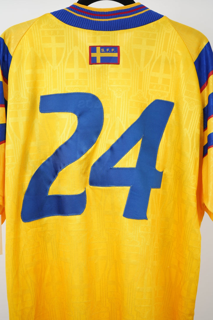 (Matchworn) Suecia 1996 24 - Talla XL - The Football Room Mty