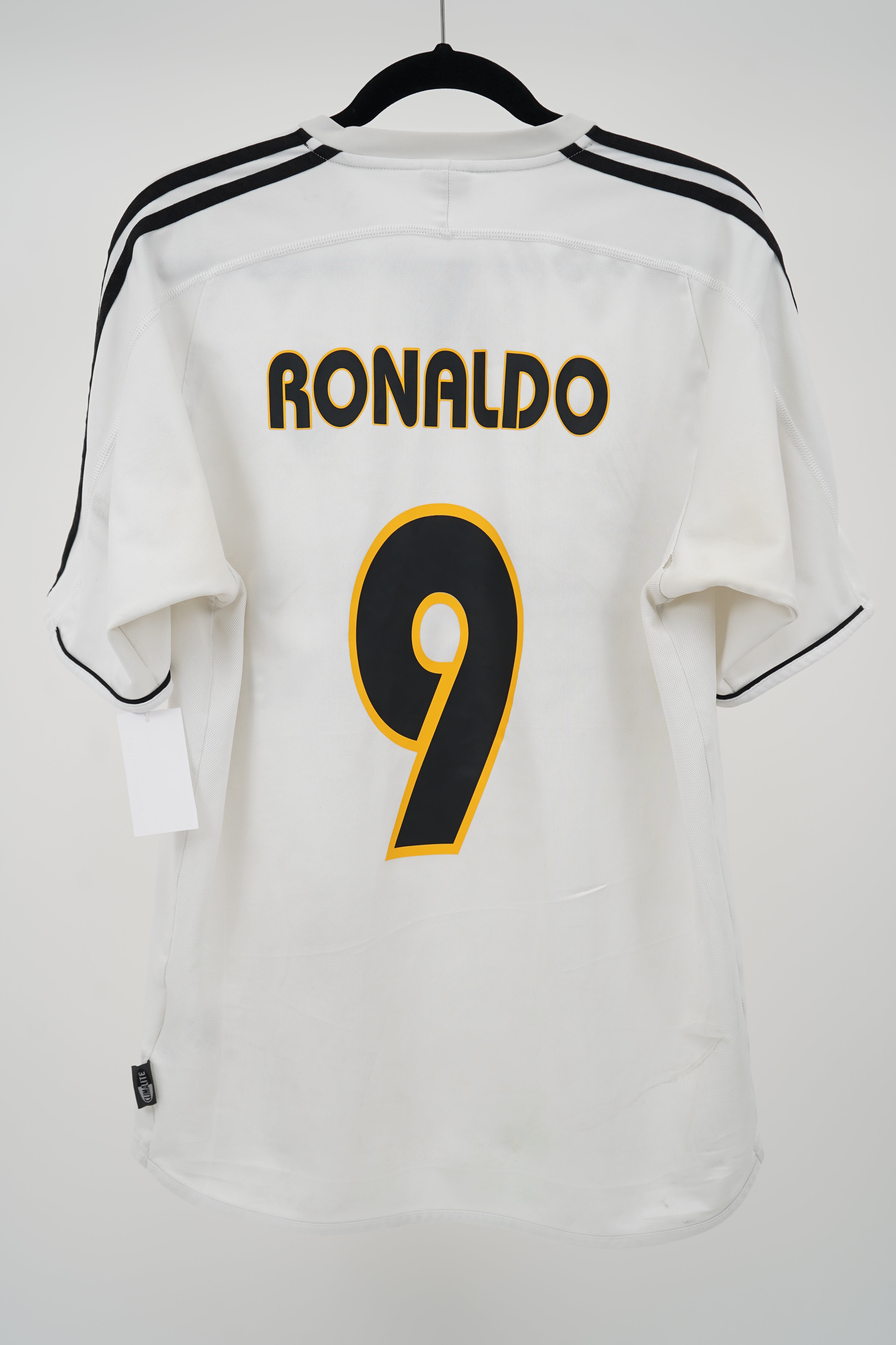 Real Madrid 2004 Home Ronaldo #9 - Size M