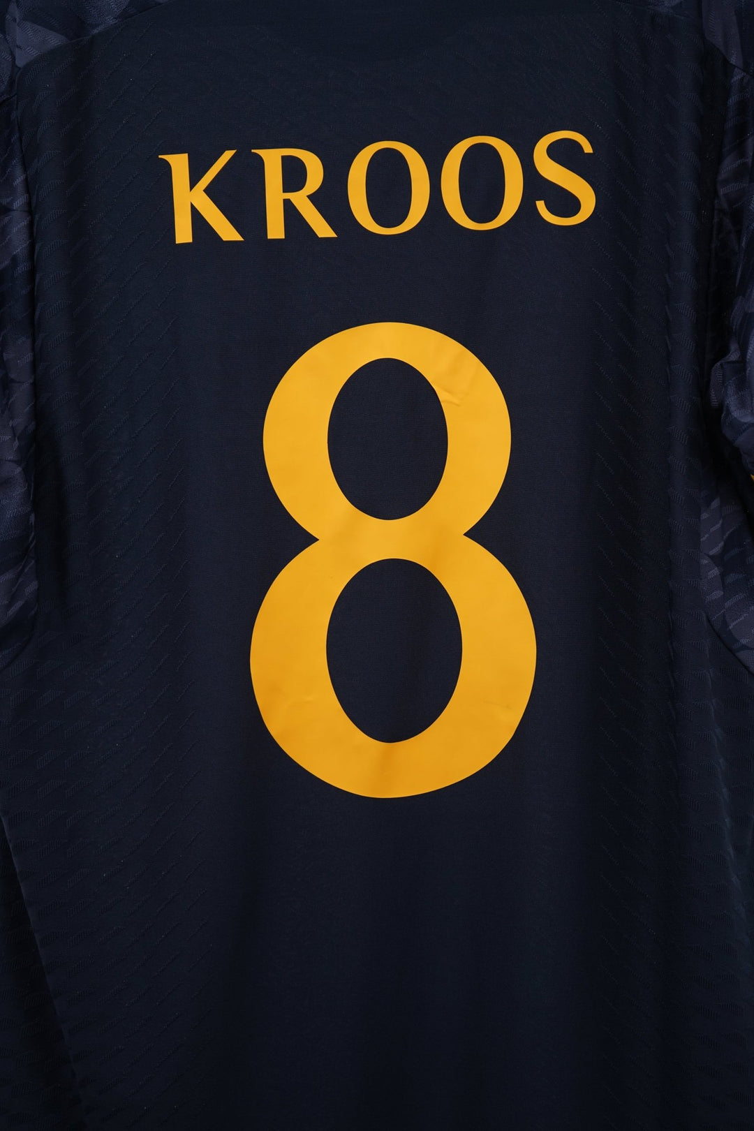 Real Madrid Visitante 2023 - 2024 8 Kroos - L (9/10) - The Football Room Mty
