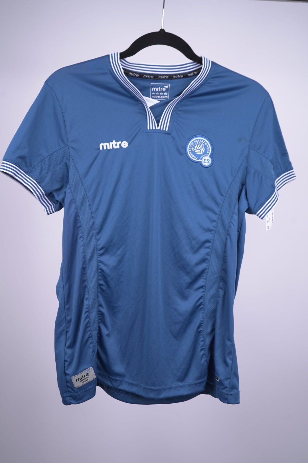 El Salvador femenil local 2015 - 16 - The Football Room Mty