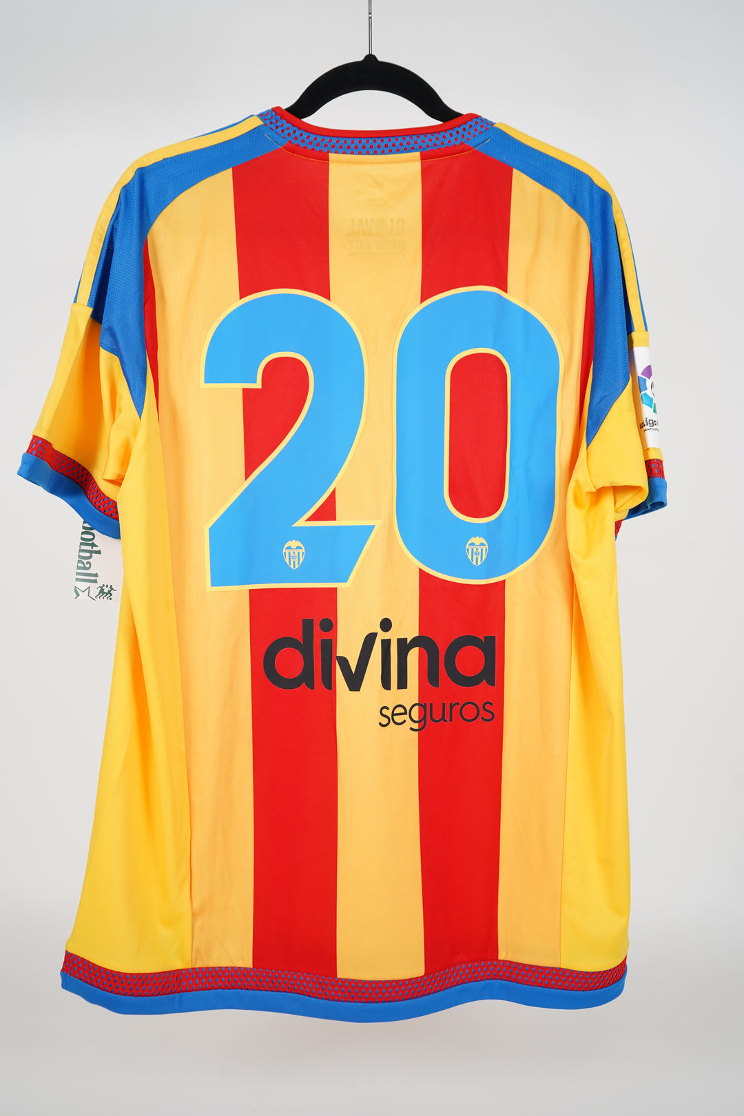 Valencia 2015-2016 #20 - L (7/10)
