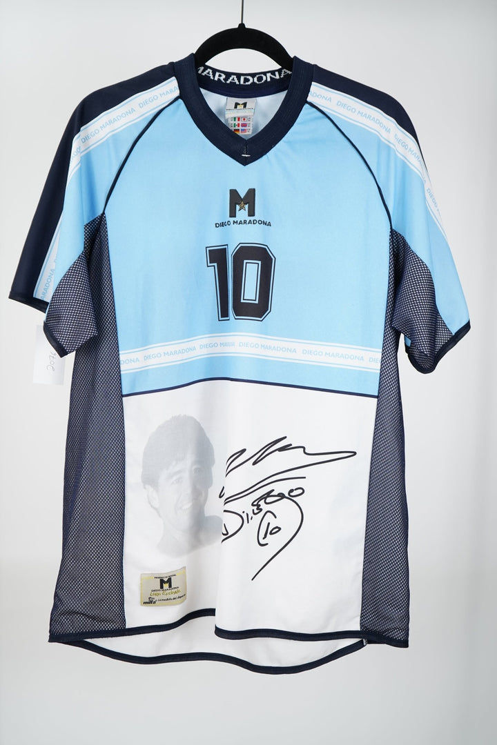 Argentina 2001 Firma de Maradona - M (9/10) - The Football Room Mty