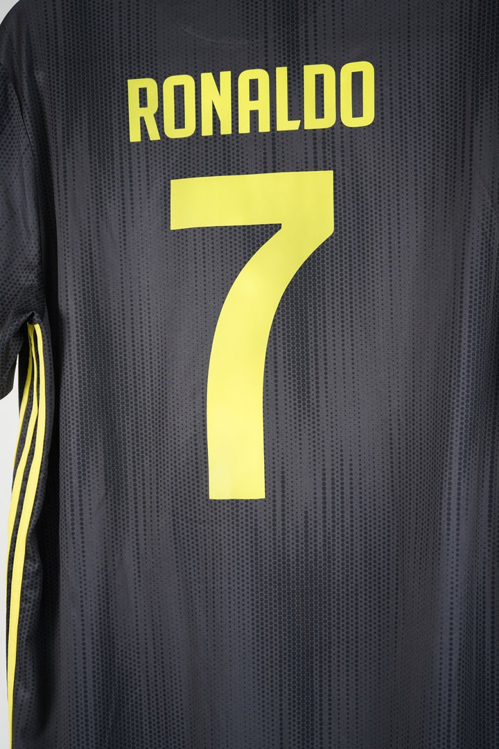 Juventus 2018 - 2019 Ronaldo 7 - XL (8/10) - The Football Room Mty