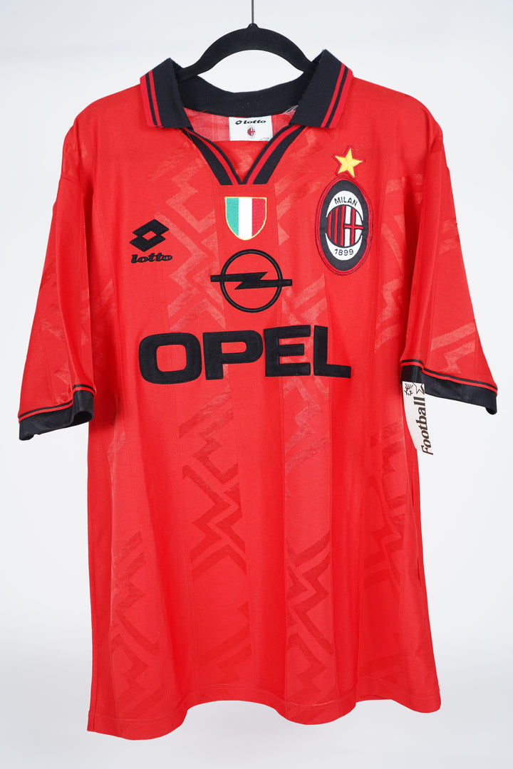Milan 1996-1997 #9 Weah - L (8/10)