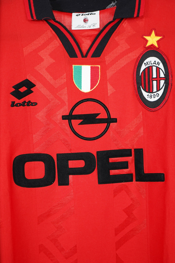 Milan 1996-1997 - L (8/10)