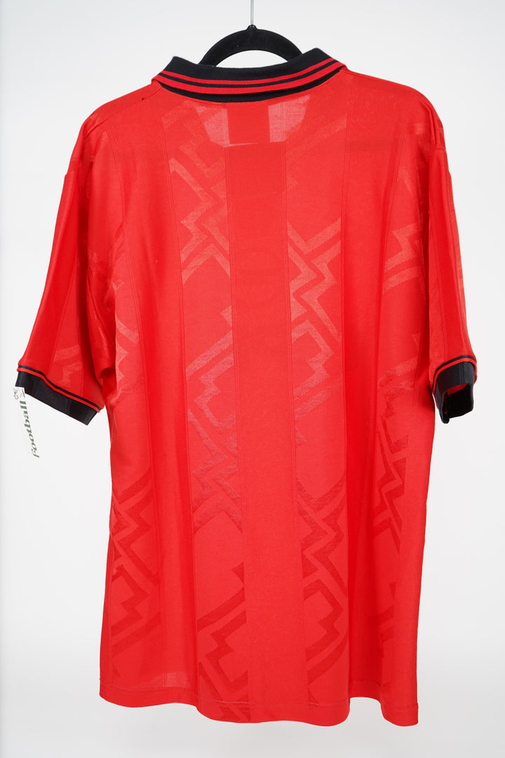 Milan 1996-1997 - L (8/10)