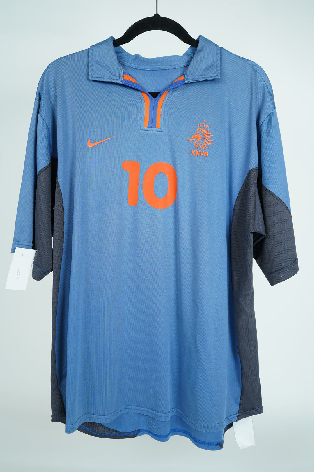 PaIses Bajos 2000 Bergkamp #10 - L (7/10)