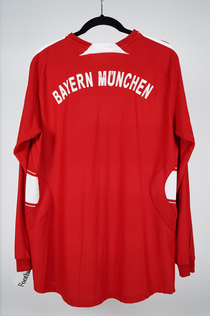 Bayern Munchen 2008-2009 - L (7/10)
