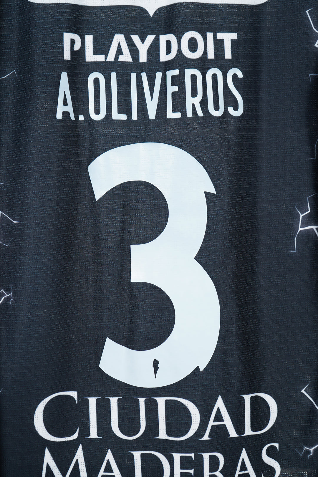 (Utileria) Necaxa 2021-2022 #3 Oliveros - M (9/10)