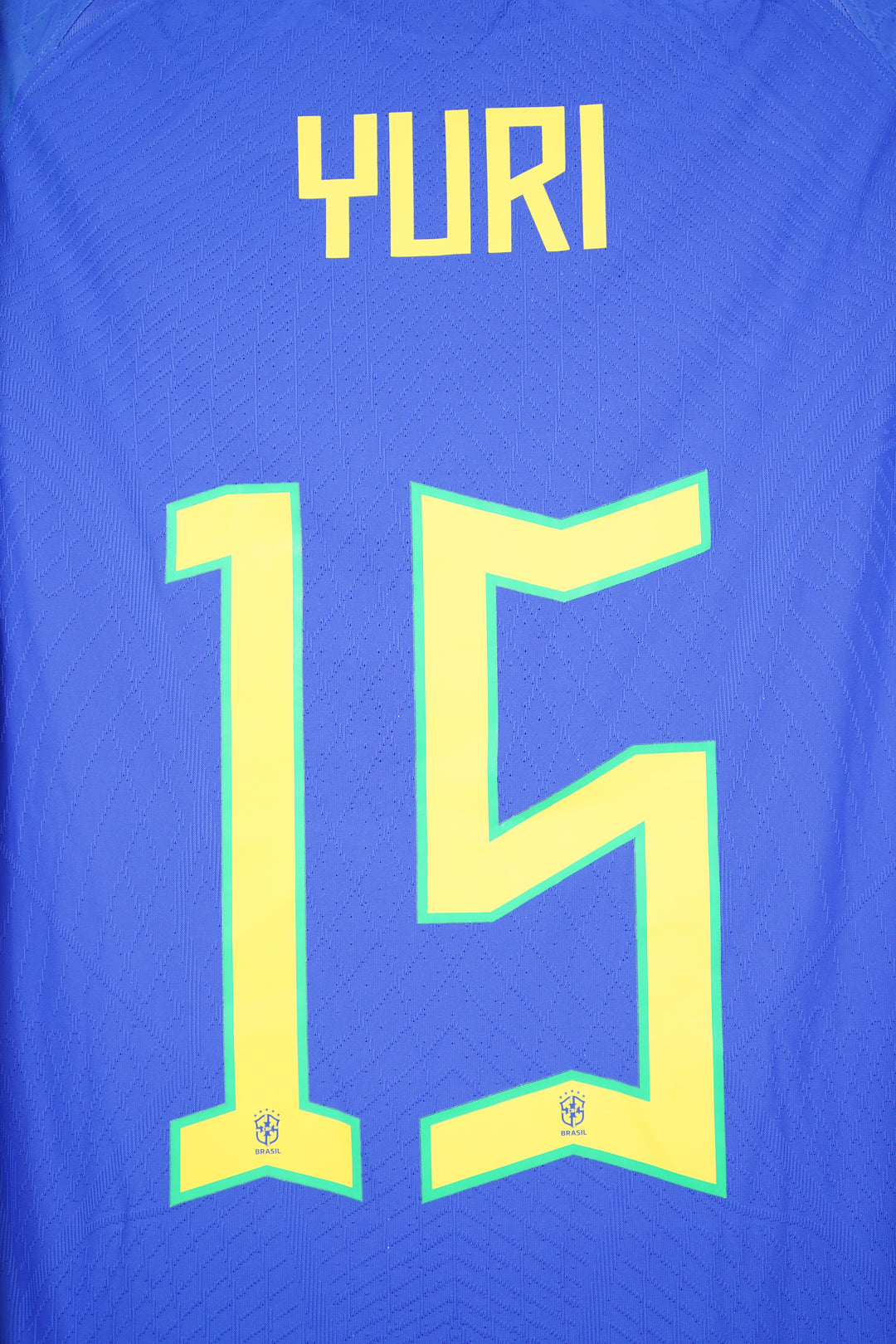 (Utileria) Brasil 2022 Yuri #15 - L (9/10)