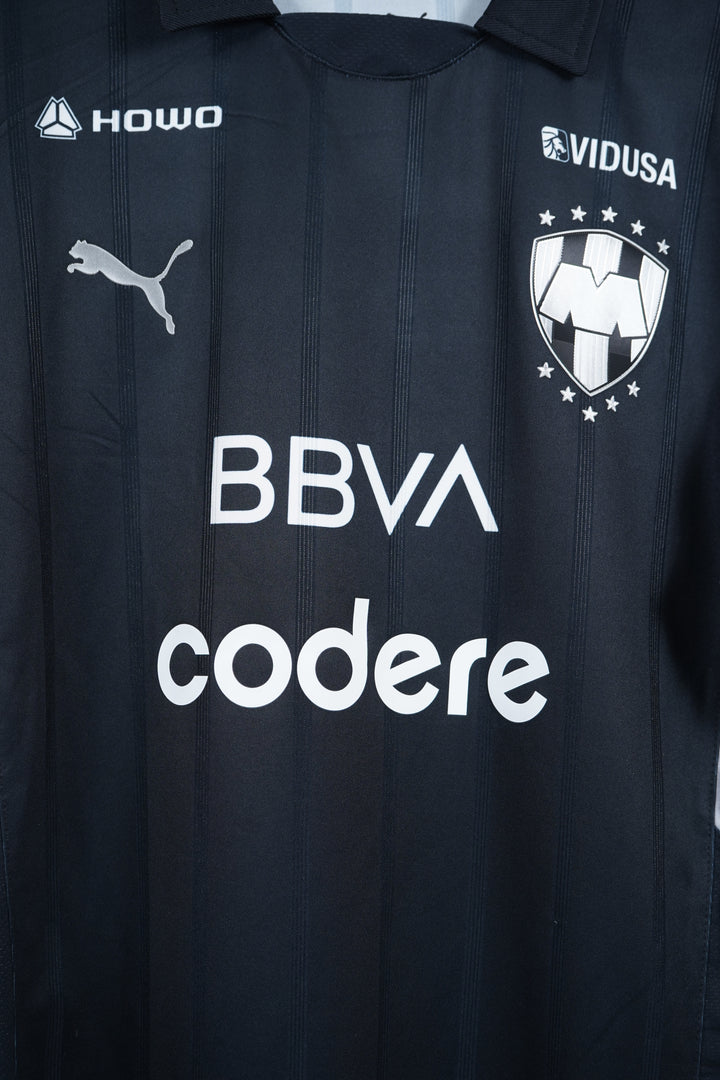 (Utileria) Rayados 2024-2025 I. Fimbres #204 - L (7/10)