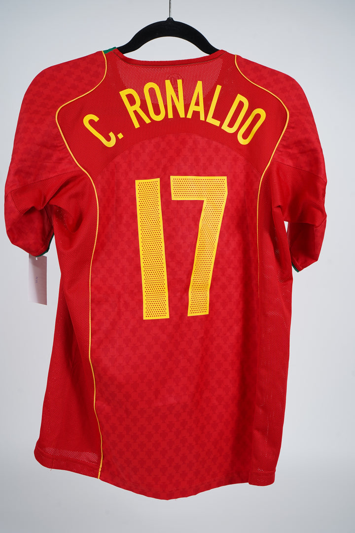 (Niño) Portugal 2004 Ronaldo #7 - XL (9/10)