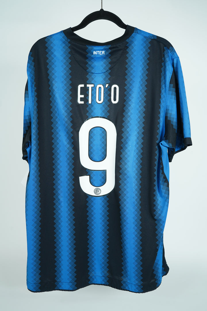Inter Milan 2010-2011 Eto #9 - L (9/10)