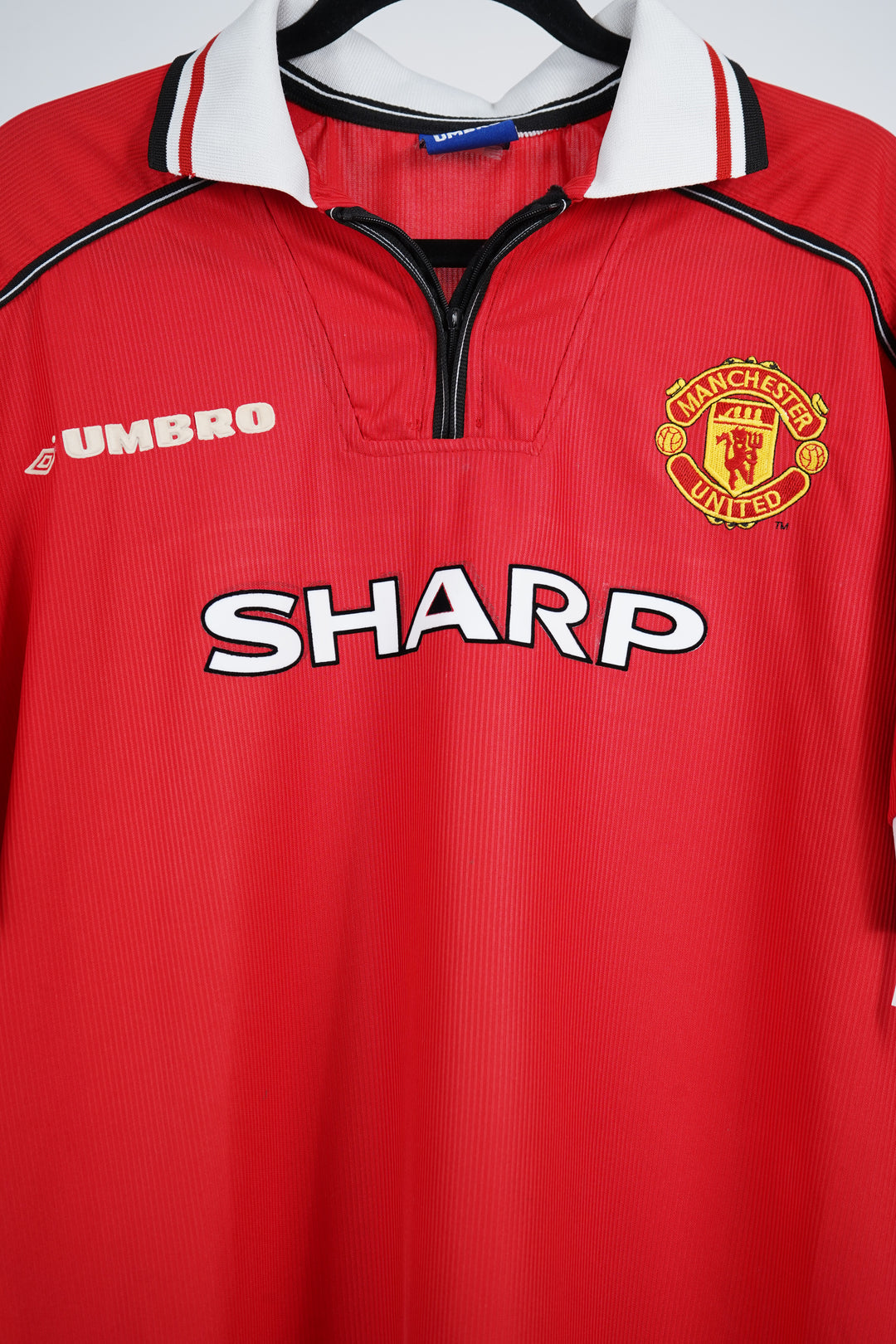 Manchester United 1998-199 - L (7/10)
