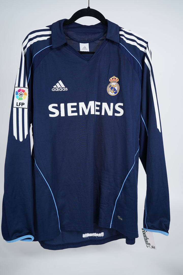 Real Madrid 2005-2006 - L (8/10)