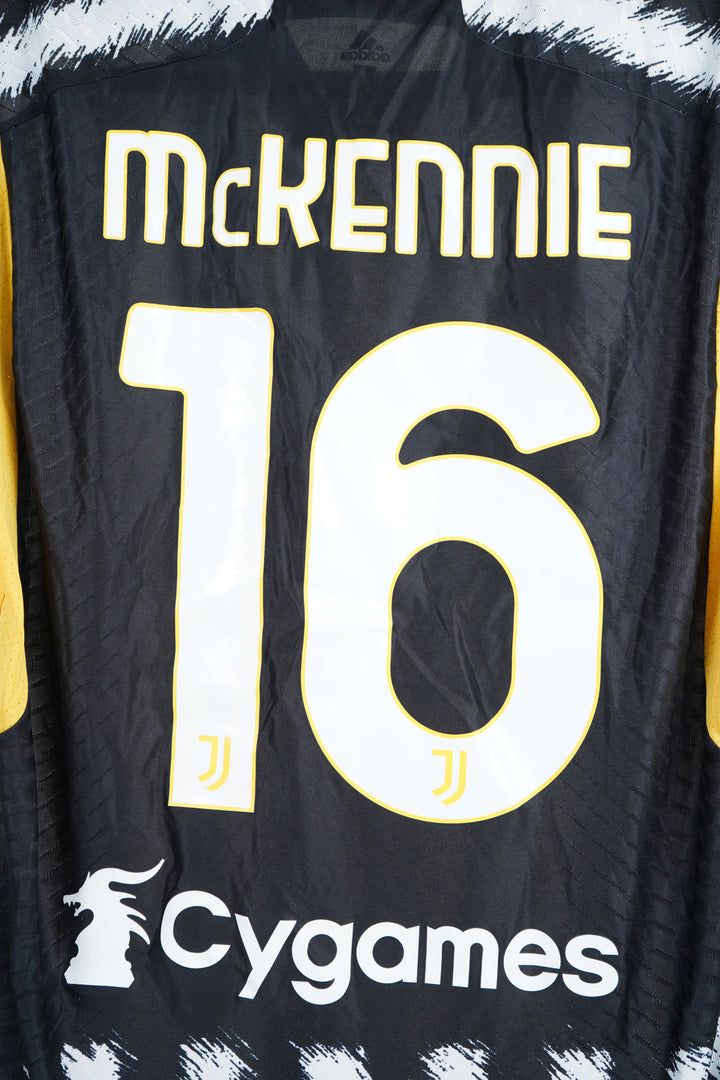 (Utileria) Juventus 2023-2024 #16 McKennie - L (9/10)
