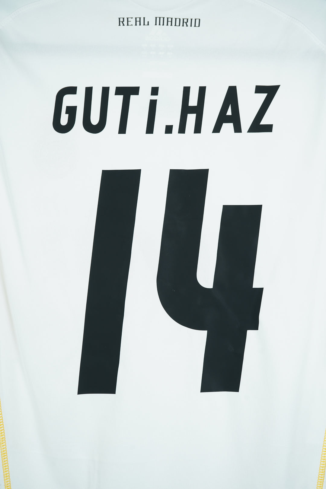 Real Madrid 2009-2010 #14 Guti - M (8/10)