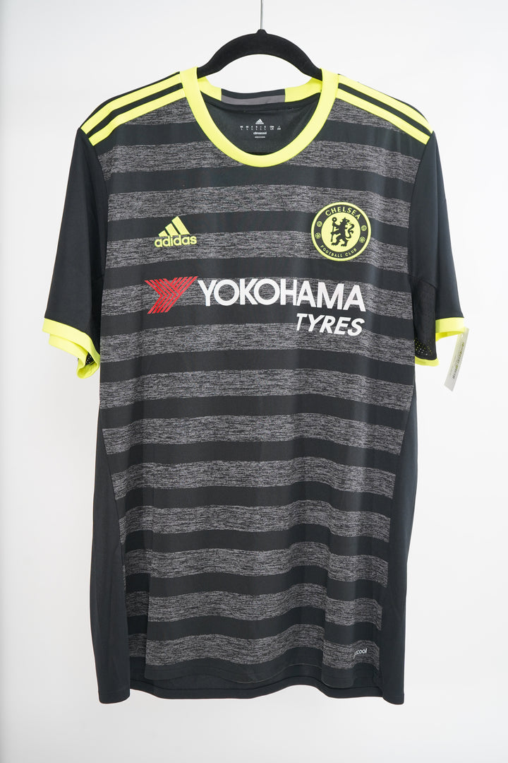 Chelsea 2016-17 Hazard #10 - L (9/10)