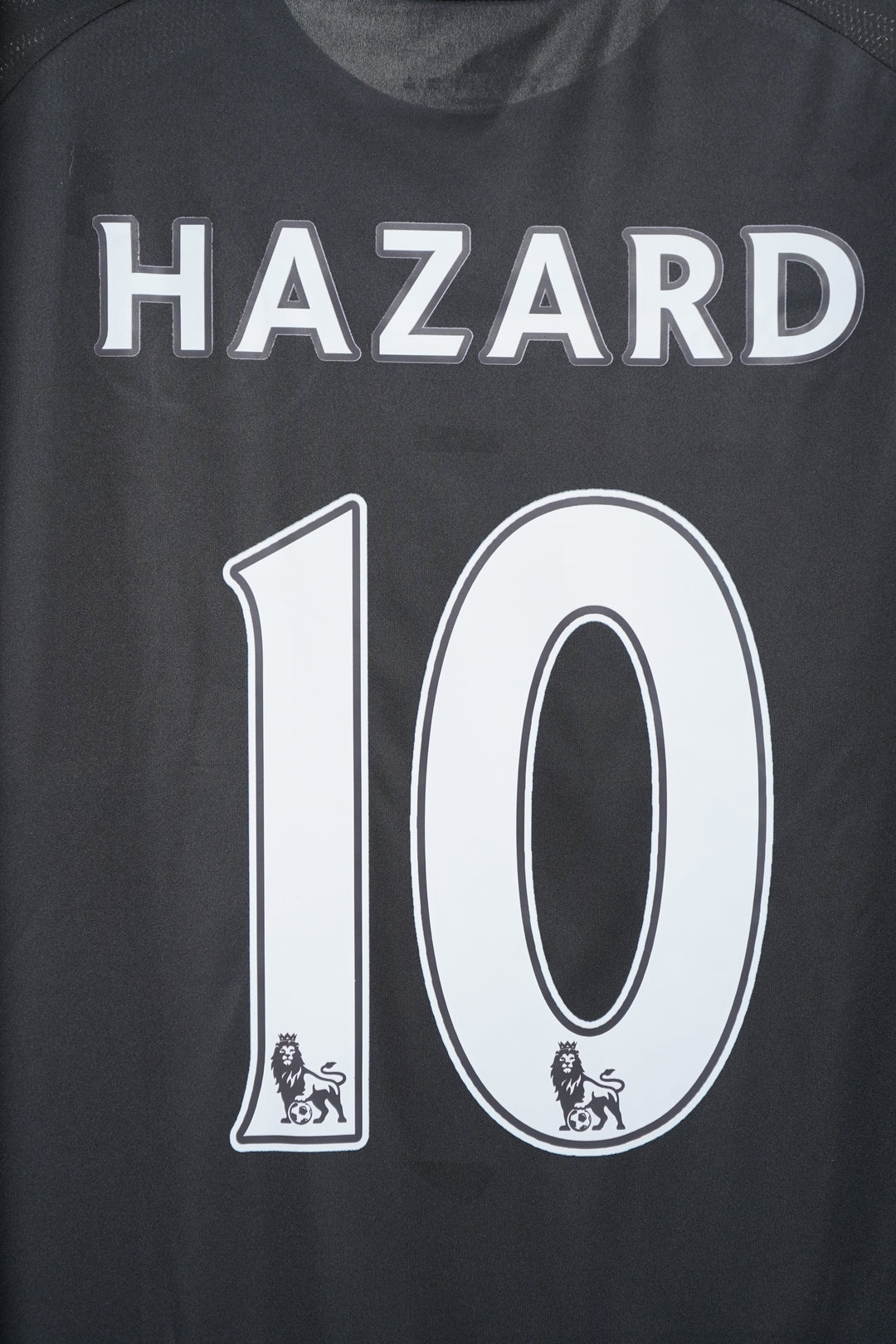 Chelsea 2015-16 Hazard #10 - L (9/10)