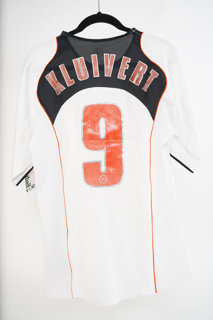 Valencia 2004-05 - Kluivert #9 - M (7/10)