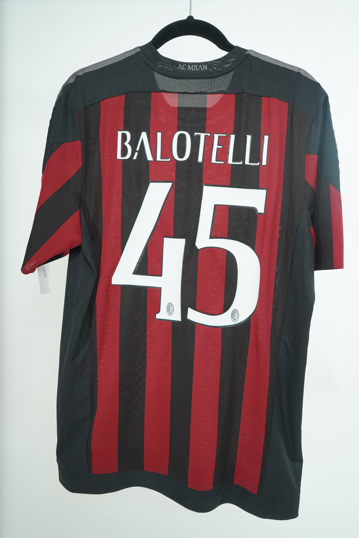 AC Milan 2015/16 Balotelli #45 - XL (9/10)