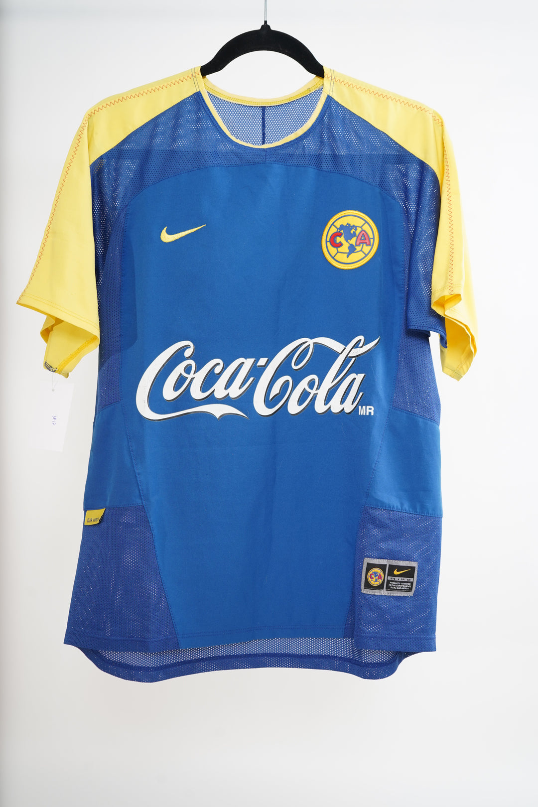 America 2003-2004 #9 R. Navia - M (8/10)