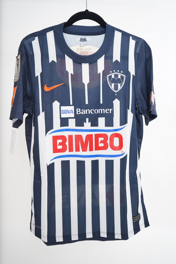 (Utileria) Rayados 2011-12 Lucho #8 - M (7/10)