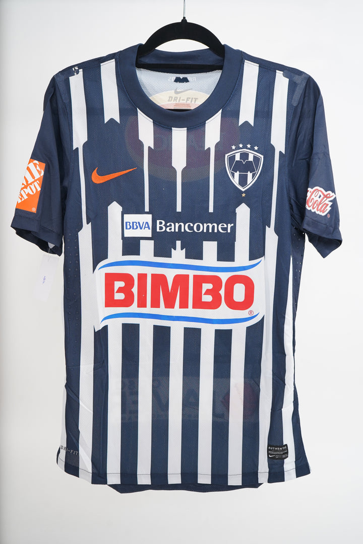 (Utileria) Rayados 2010-2011 #26 H. Suazo - M (8/10)