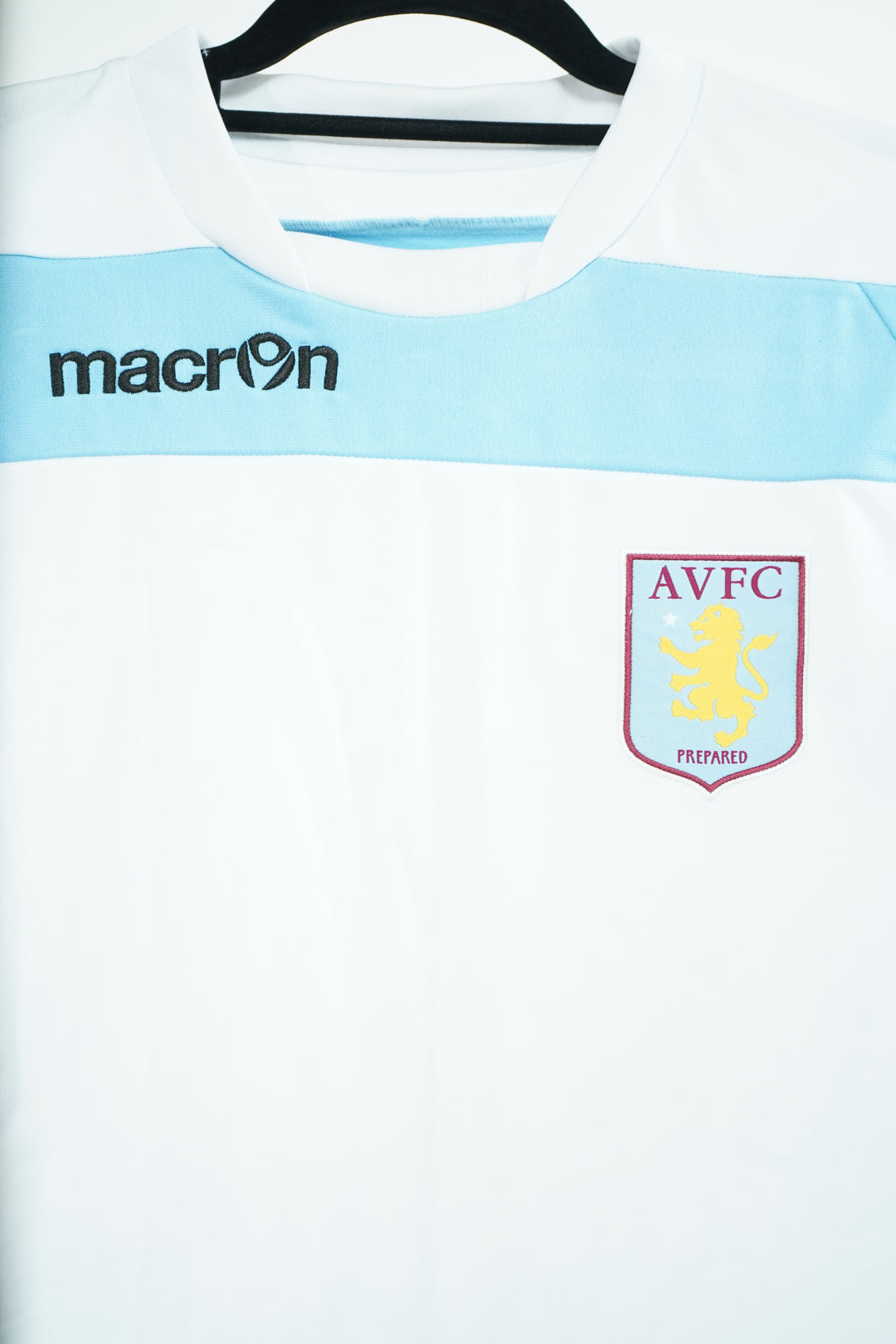 Chamarra Entrenamiento Aston Villa - M (8/10)