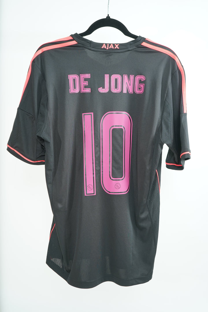 Ajax 2013-2014 #10 De Jong - M (9/10)