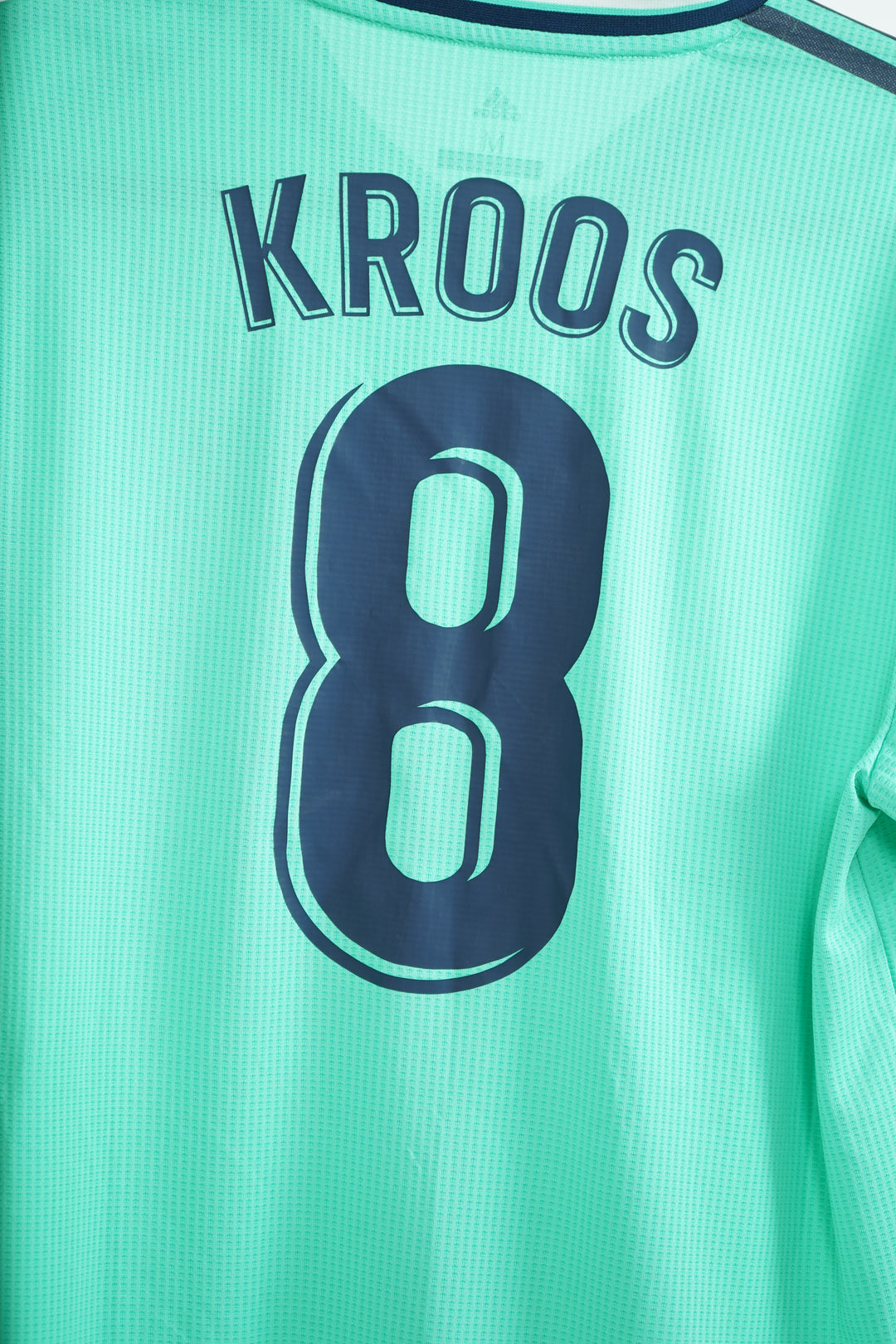 Real Madrid 2019-2020 #8 Kroos - M (9/10)