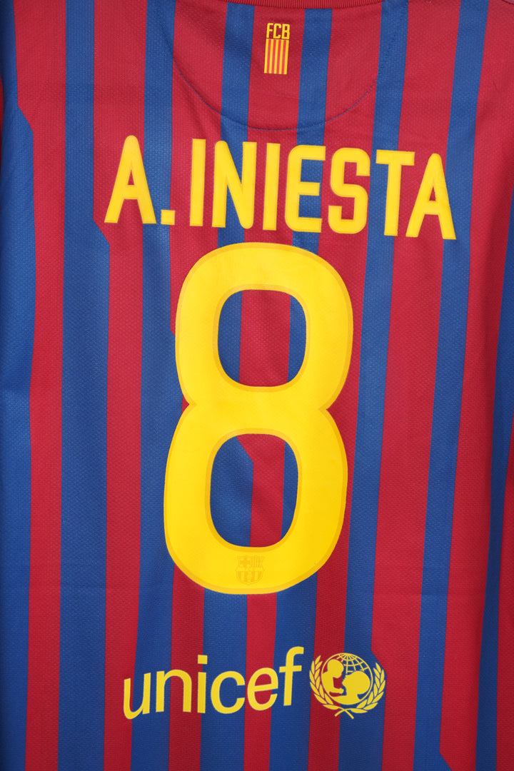 Barcelona 2011-2012 #8 Iniesta - L (9/10)