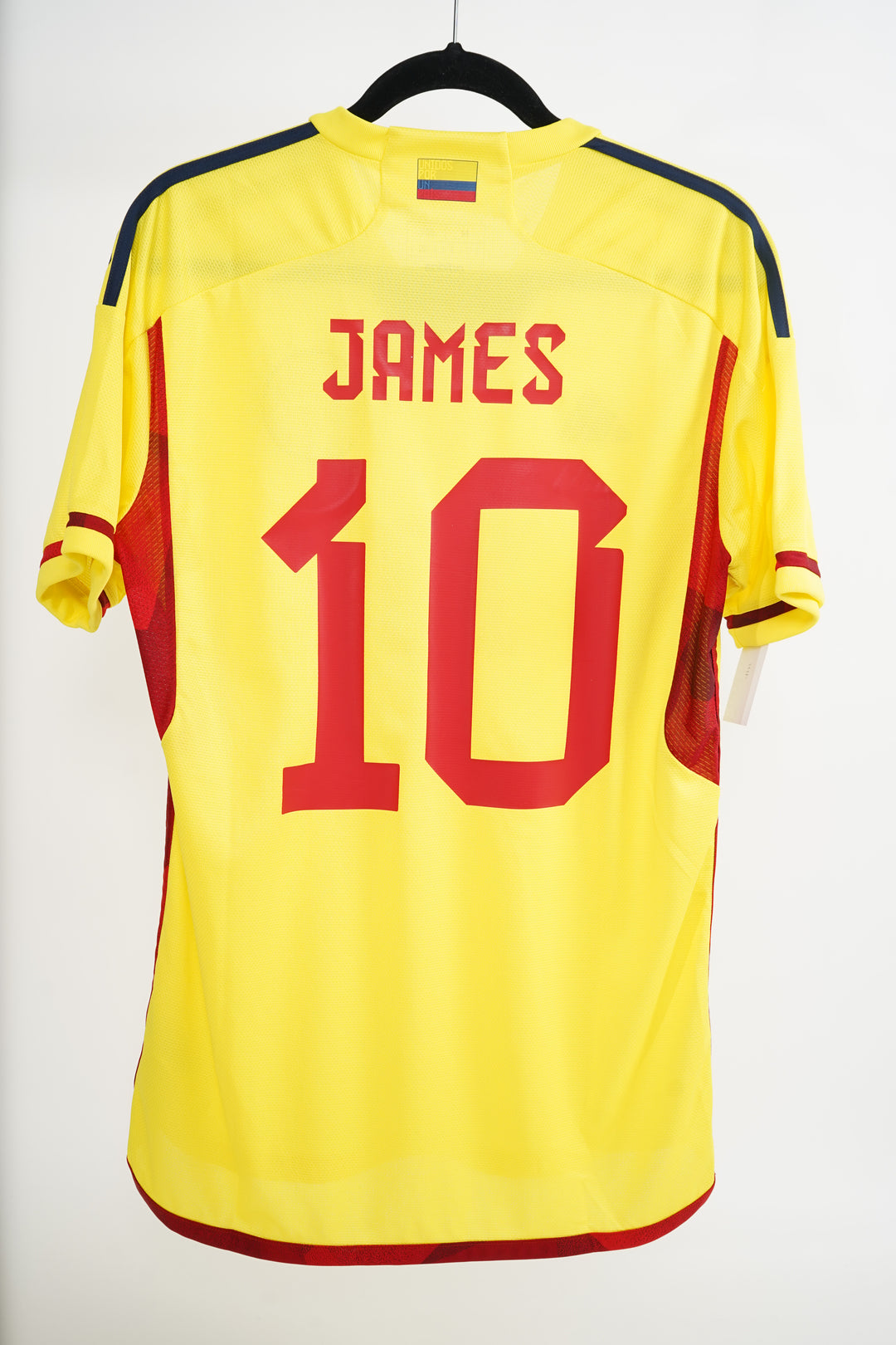 Colombia 2022 #10 James - M (9/10)