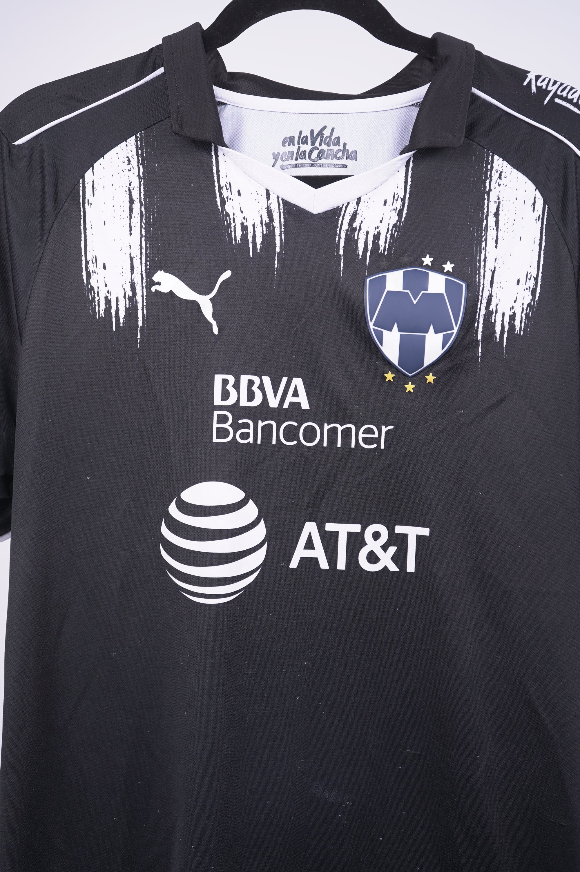 Rayados 2016-2017 D. Pabon #8