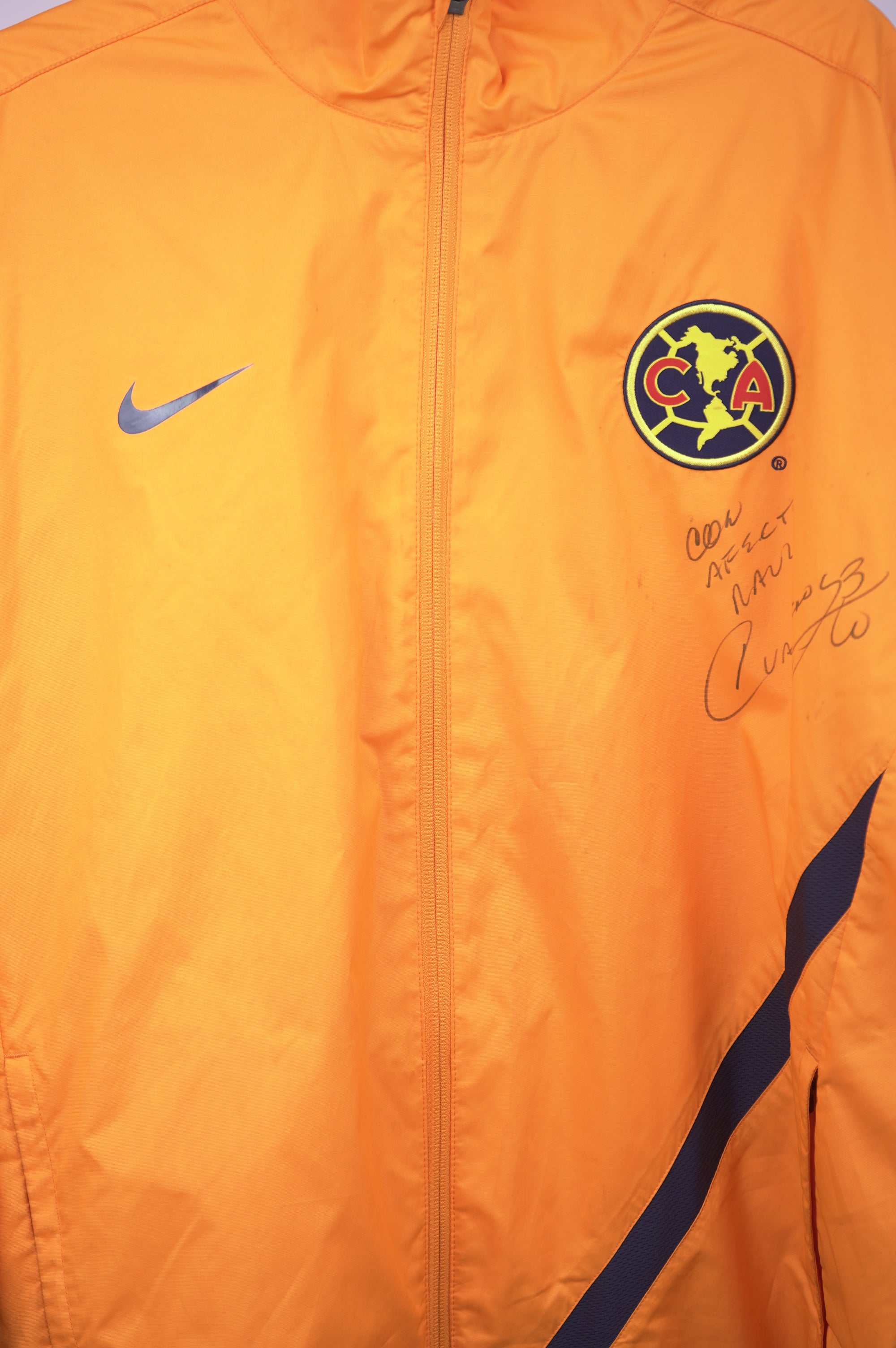 Chamarra Club America 2000s firmado Cuauhtemoc Blanco