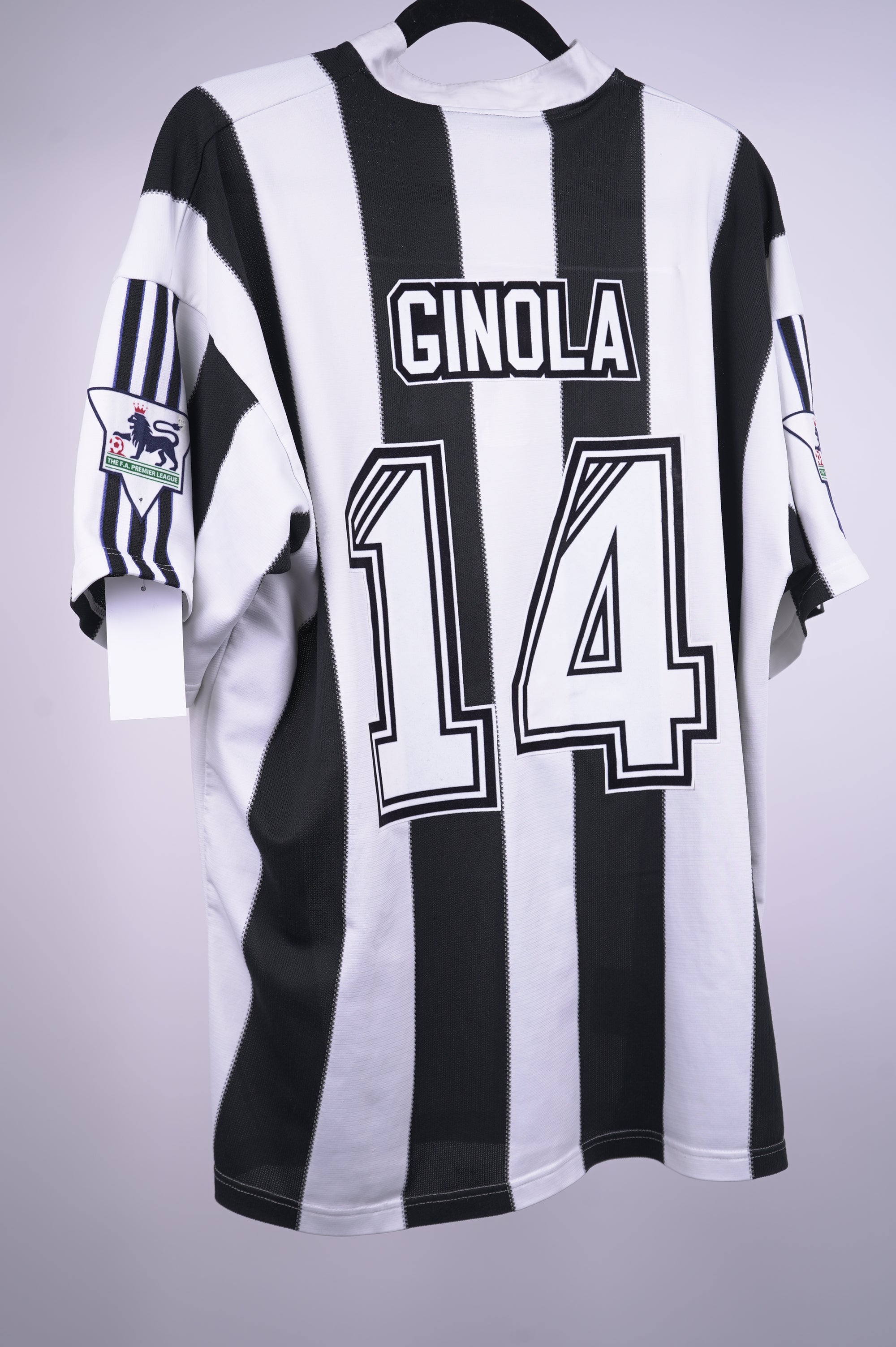 Newcastle 1995 Local Ginola 14