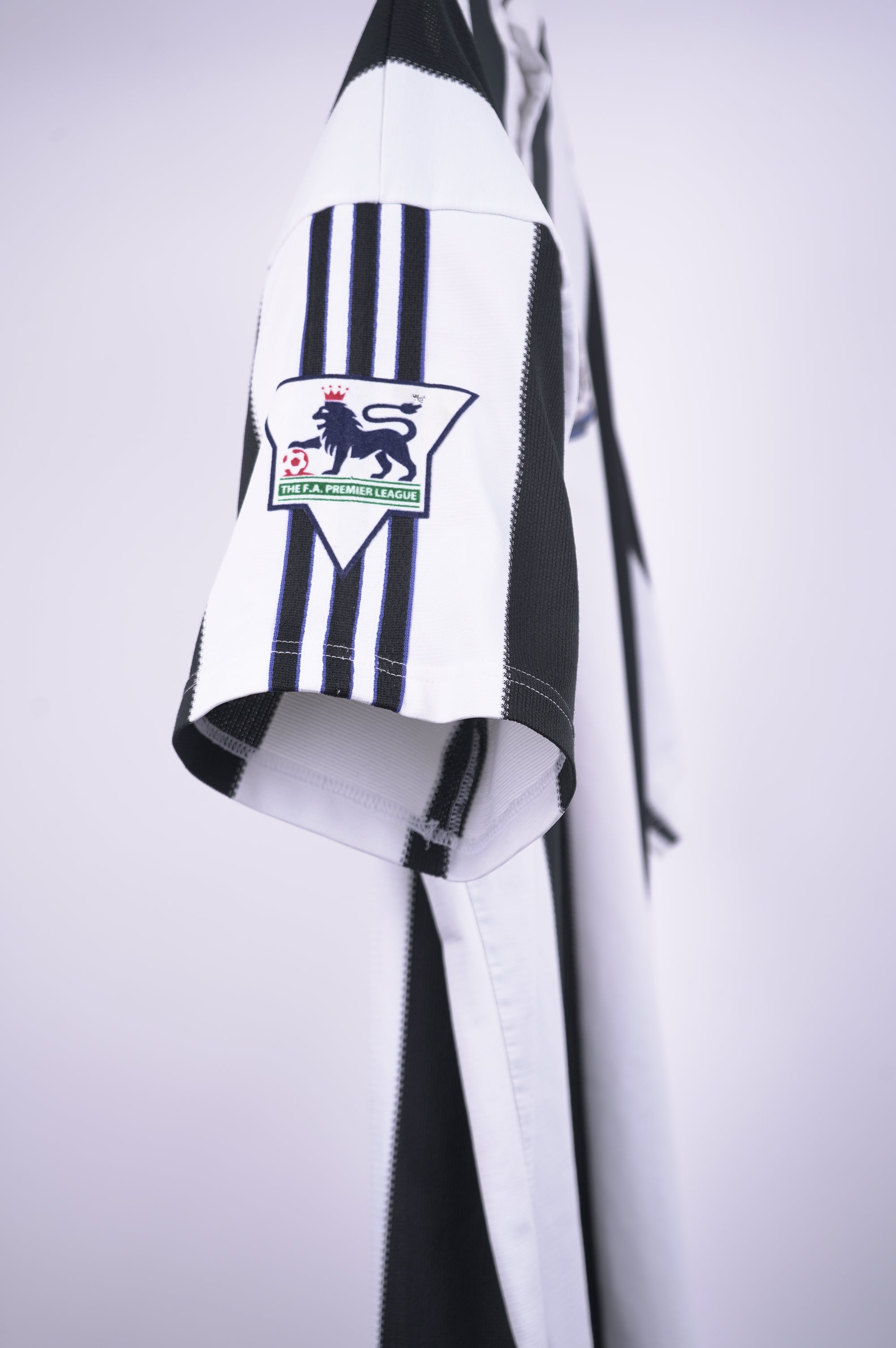 Newcastle 1995 Home Ginola 14