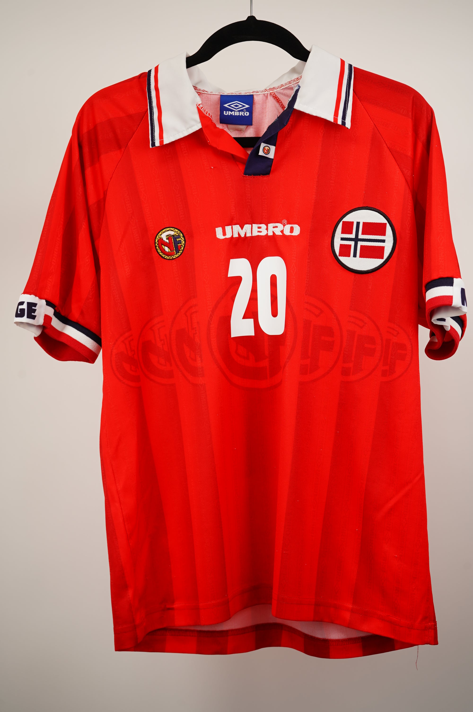 Noruega Umbro 1998-2000 Visitante Solksjaer #20 - Talla M