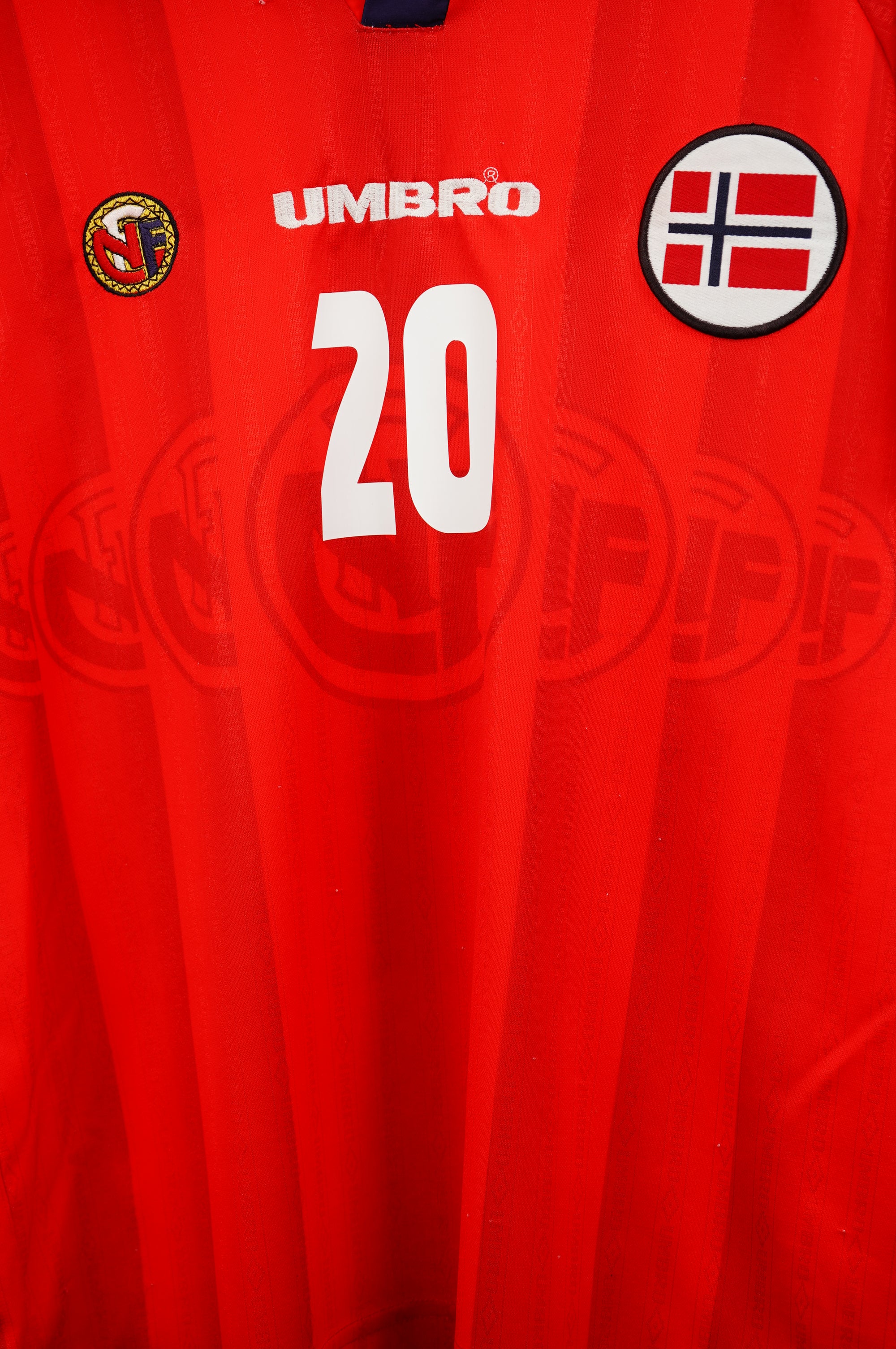 Noruega Umbro 1998-2000 Visitante Solksjaer #20 - Talla M